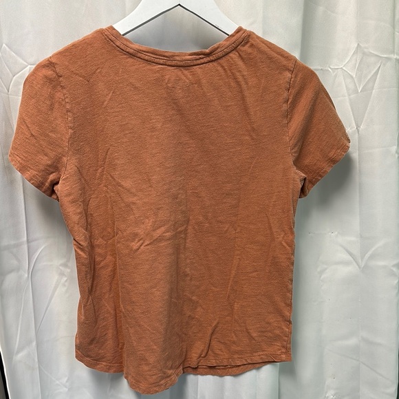 Old Navy ‘Summer is a Feeling’ Short Sleeve T-Shirt - Picture 4 of 4